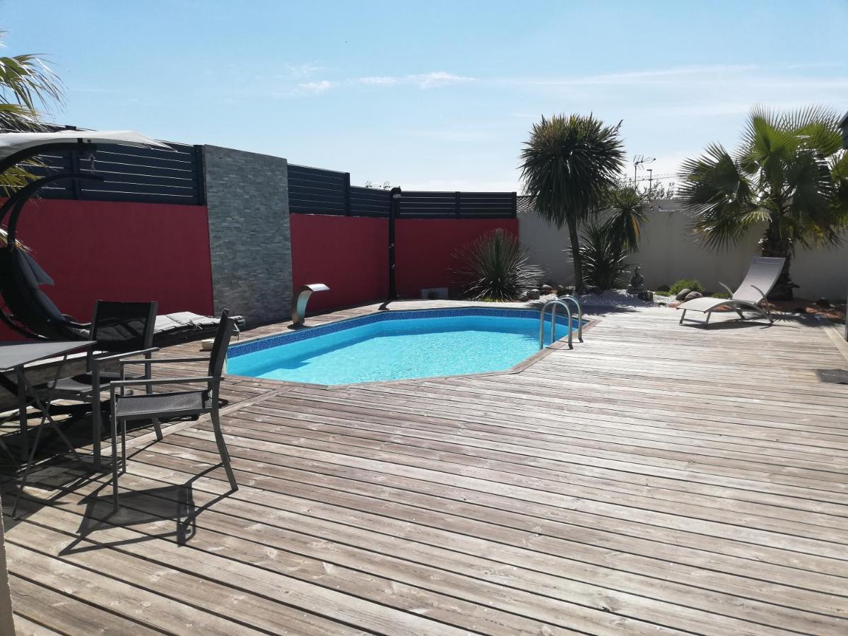 Studio Independant Chez L'Habitant Avec Piscine Et Cuisine Exterieures La Rochelle  Exterior foto