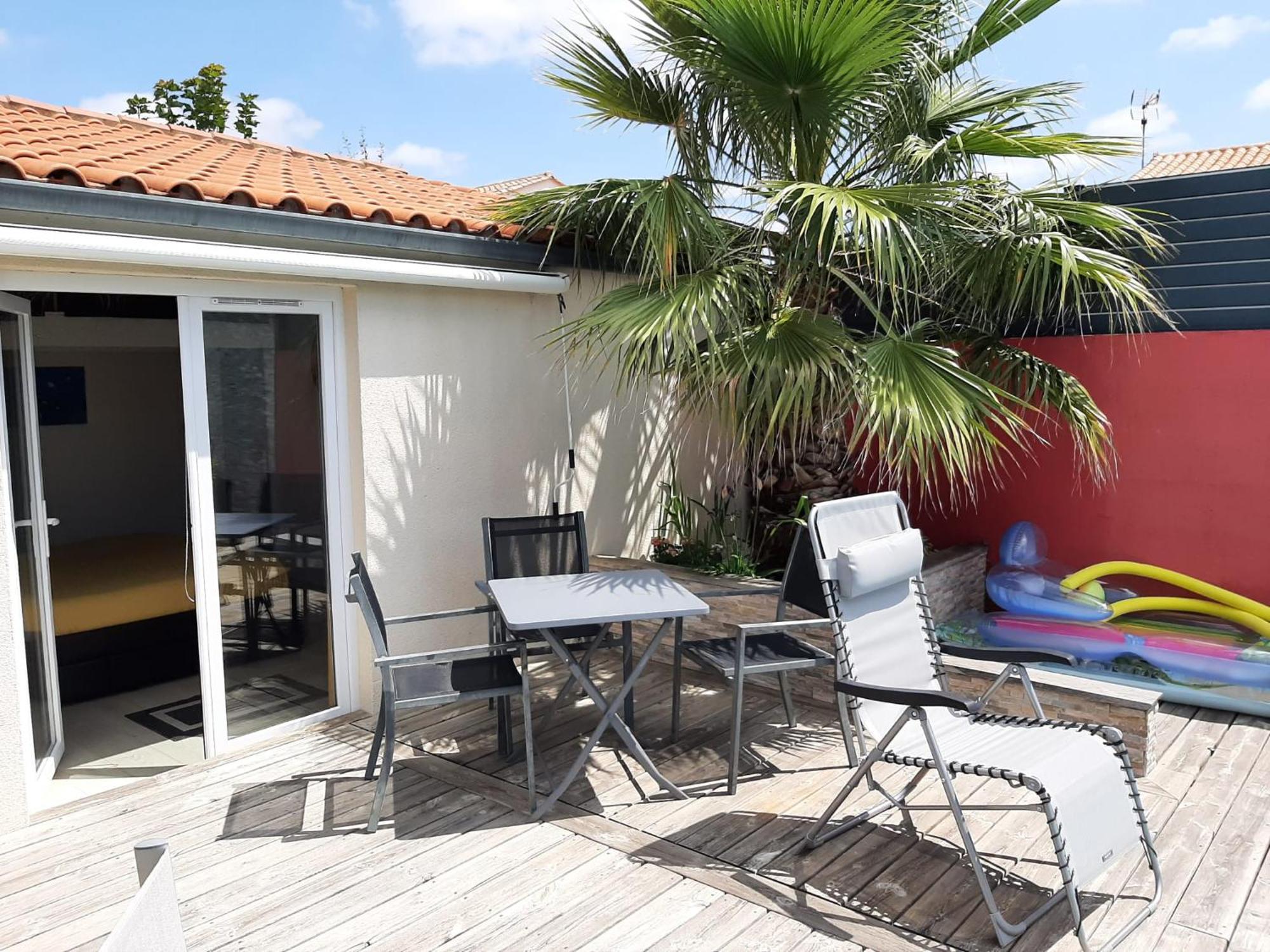 Studio Independant Chez L'Habitant Avec Piscine Et Cuisine Exterieures La Rochelle  Exterior foto
